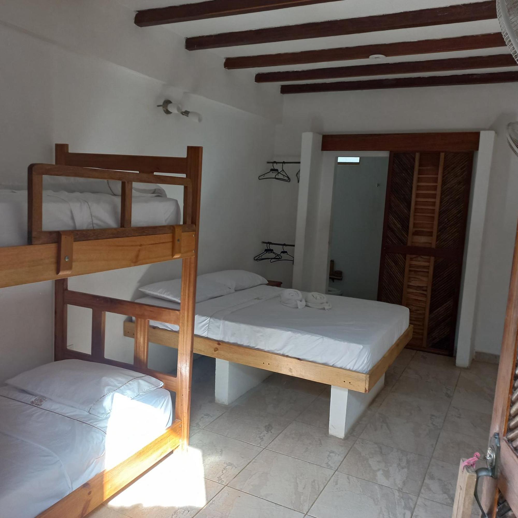 El Leon Feliz Palomino Hotel Kültér fotó