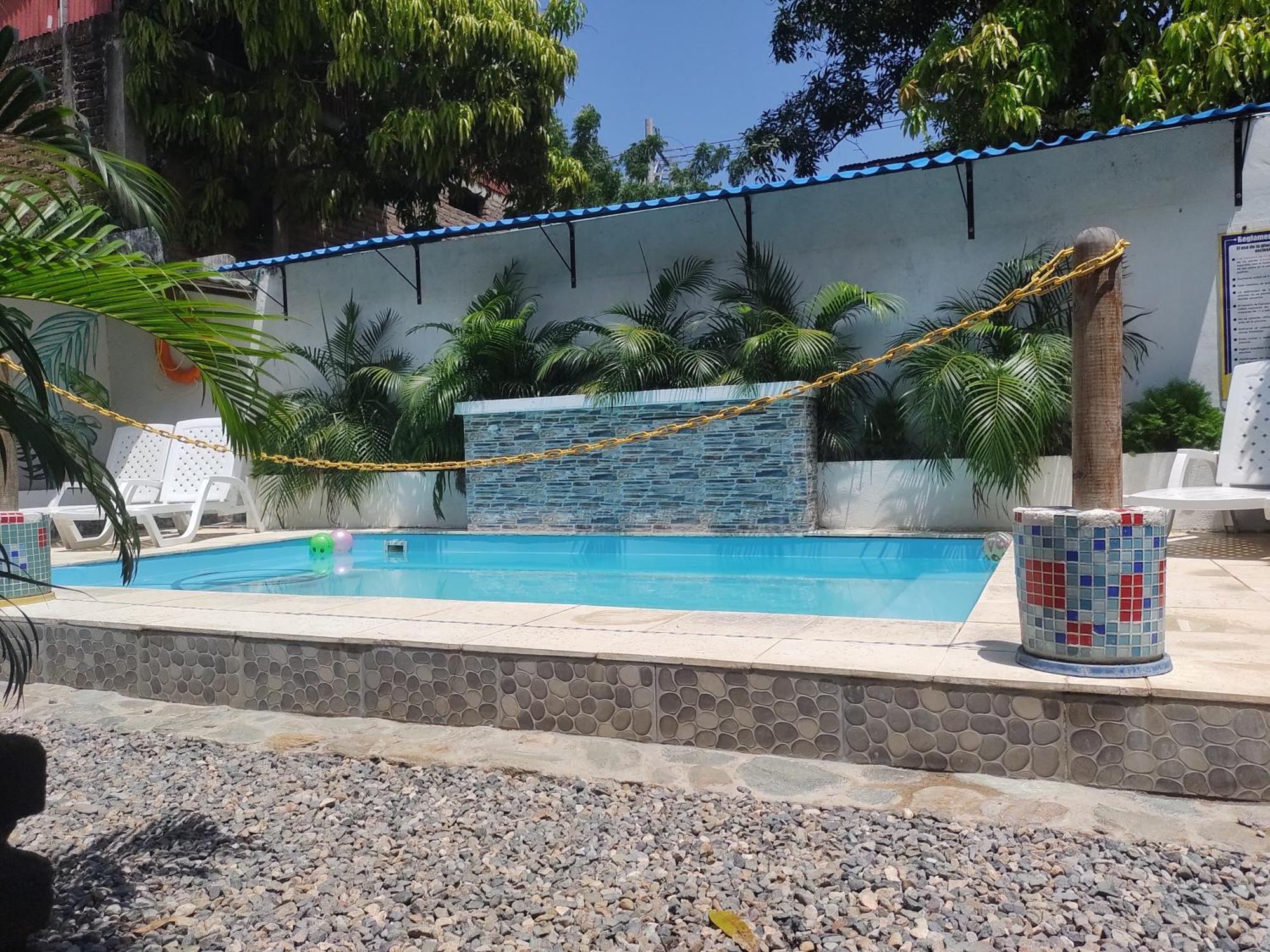 El Leon Feliz Palomino Hotel Kültér fotó