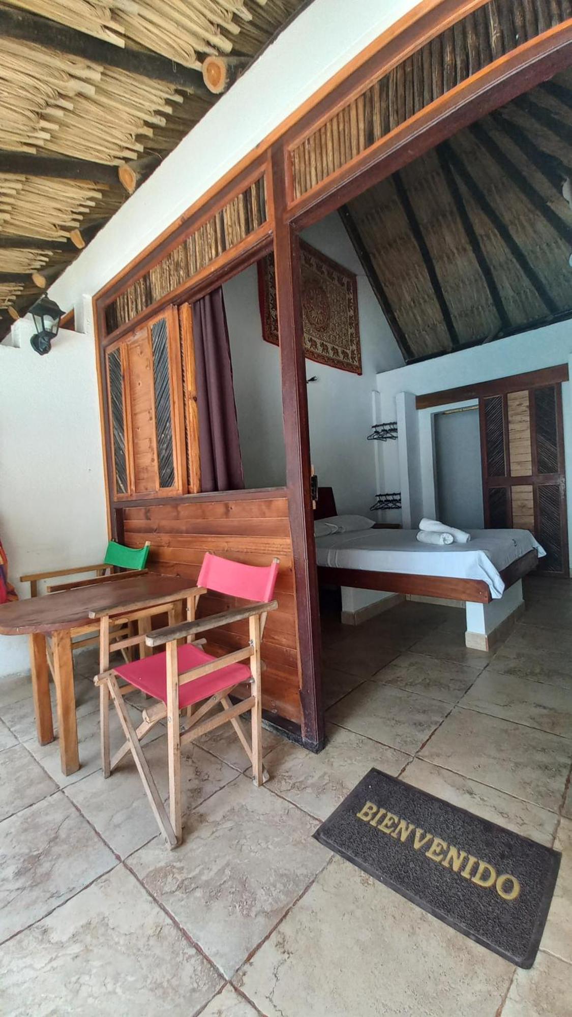 El Leon Feliz Palomino Hotel Kültér fotó